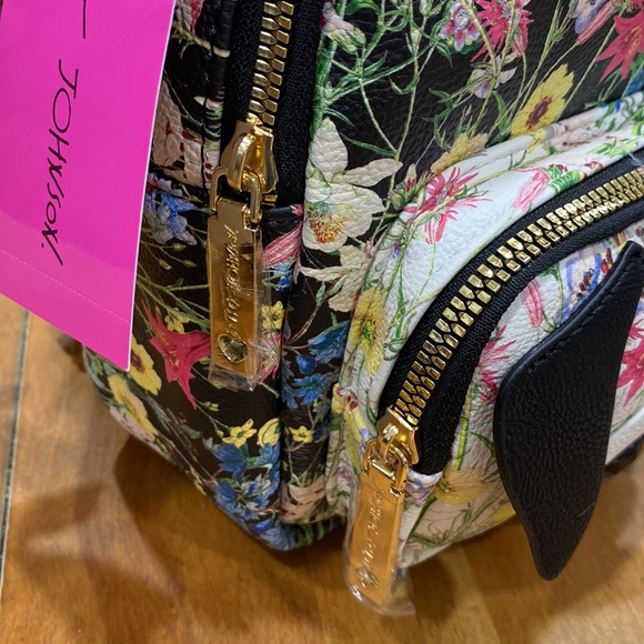 NWT. Betsey Johnson floral puppy, mini backpack/purse. - Picture 6 of 13
